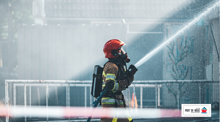 ATTENTION REPRISE DE L'INCENDIE - BERGES DU CANAL A LA HAUTEUR DU CIMETIERE